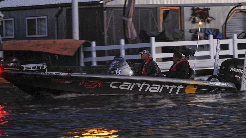 Go on the water with Jordan Lee on the final day of the Plano Bassmaster Elite on the Mississippi River presented by Favorite Fishing. 