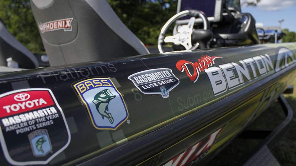 At the driver side of Benton's boat he has his name placard with the appropriate BASS logos needed to identify his boat as Elite Series ready.