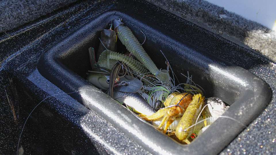 He has a small box in the floorboard of his Phoenix 721 where he keeps some of the wounded baits and those that were productive that day. He can grab them in a split second.
