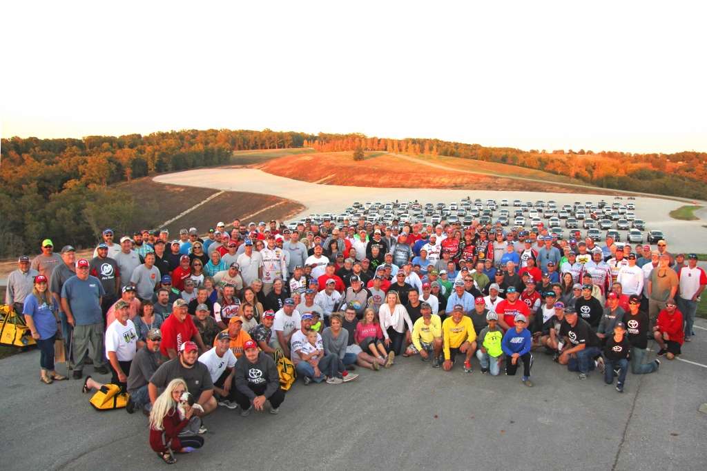 Nearly 300 registered Toyota Trucks Bonus Bucks members traveled from 27 different states to Table Rock Lake for the No Entry Fee event that pays $5,000 for first place and enriches everybody with free fellowship, clothing, meals and a chance to mingle with the best pros in the world.