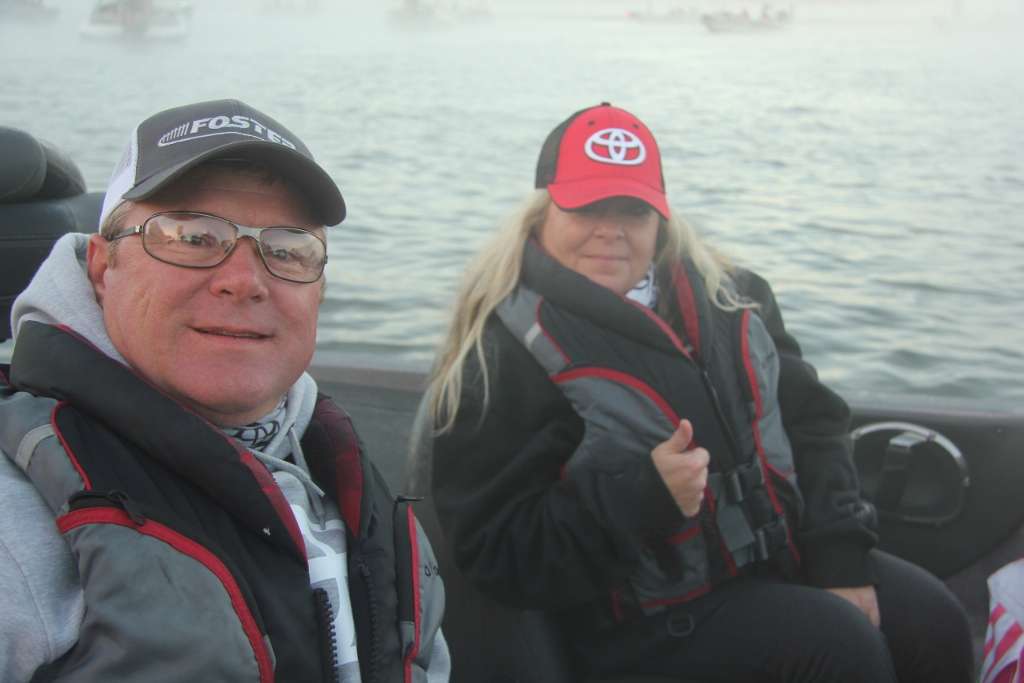 Kim has her Toyota hat on tight for when husband Raymond slams the outboardâs throttle. 