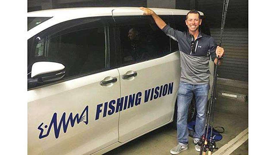Ike arrives at the Fishing Vision offices and picks up the JDM Abu Garcia combos heâll be using to fish Japan. âBoy these combos feel great!â