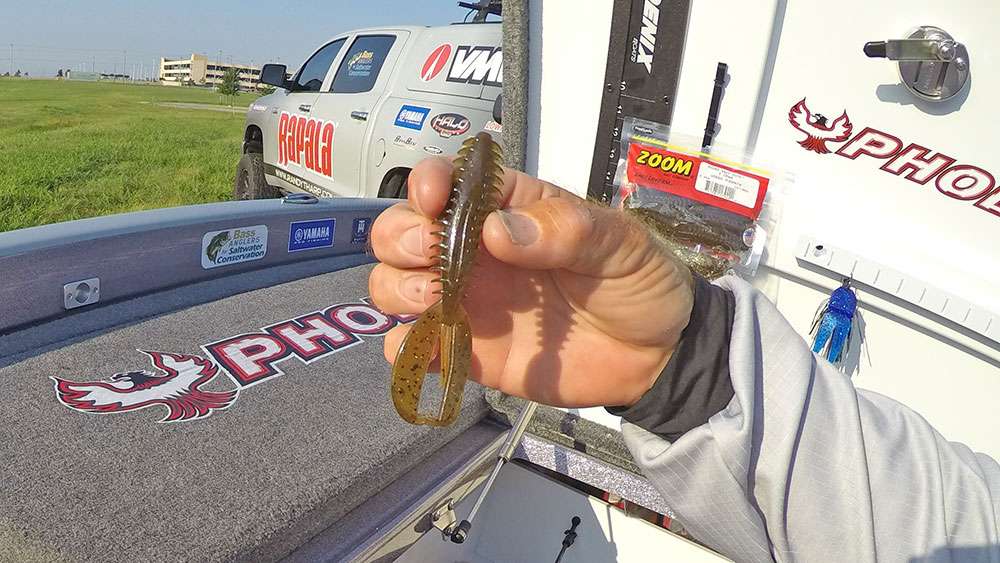 The Z-Craw is one of the baits that worked well for him at that event. Tharp finished 10th at BASSfest, which was a big contributor to an excellent season and his third-place finish in the Toyota Bassmaster Angler of the Year race.