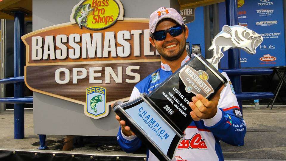 In 2014, DeFoe won an Open near their homes on Douglas Lake. Hamilton did farther away, in eastern Oklahoma on the Arkansas River, winning the Central Open in June 2016. âYou canât beat âem for getting into places where fiberglass rigs canât go,â Hamilton said. 