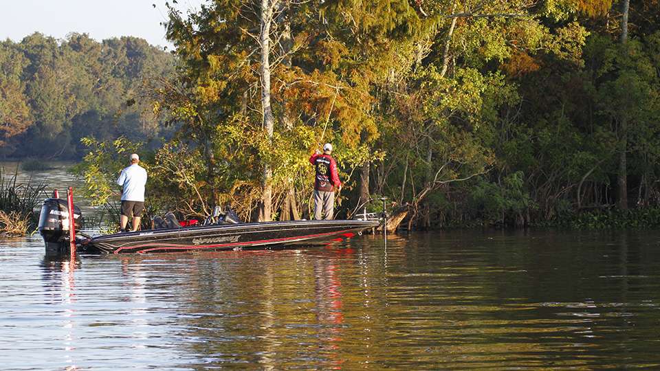 Join photographer Ronnie Moore on the Atchafalaya Basin on the final day of the Bass Pro Shops Bassmaster Central Open #3. Tournament leader and Elite Series pro Fred Roumbanis, who started the day over six pounds ahead of 2nd place Greg Hackney, hopes to secure victory and a Bassmaster Classic berth in southern Louisiana.