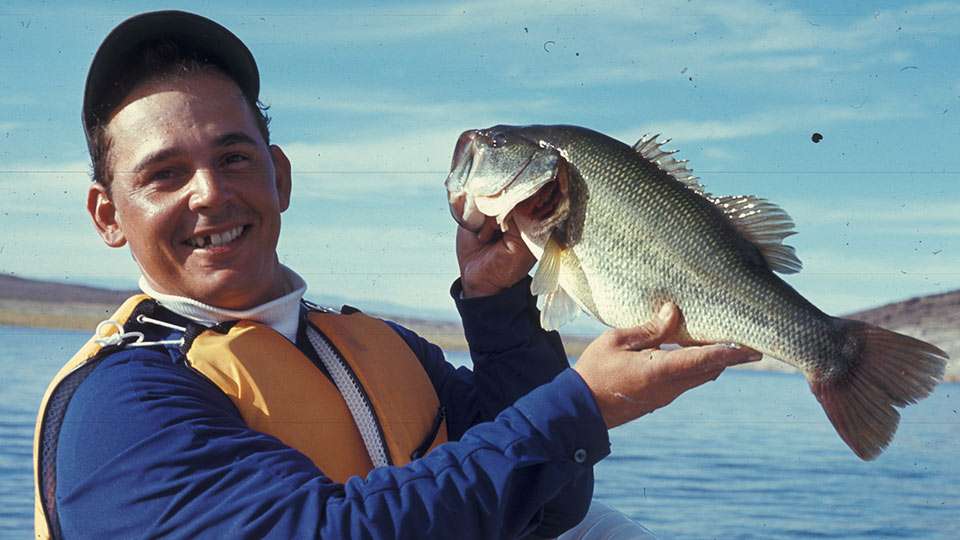   But they did catch them on Day 1. The first-round leader was Bobby Meador, 34, of Louisiana, but he fell to fifth as Bobby Murray of Hot Springs, Ark., climbed. Murray caught the biggest bass on the first day, a 6-5, which was later overshadowed by Roland Martinâs 6-9. The daily big bass were cashed in for $100 a pound at host Union Plaza Hotel Casino, which had just opened and was featured in the 1971 James Bond movie, <em>Diamonds are Forever.</em>