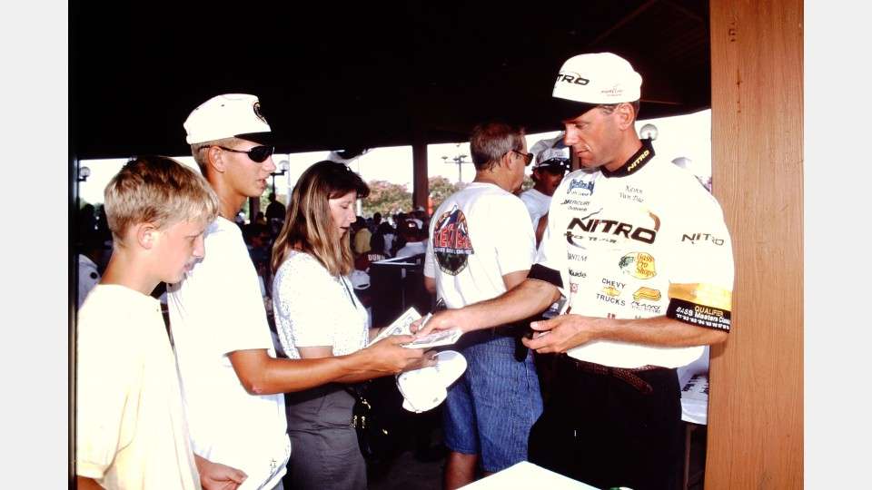In 1999, Kevin VanDam was working on his third AOY title while wearing a hat that matched his tournament jersey to a T. Through the years, KVD has been sartorial splendor with the art on his sponsor caps matching his jersey.