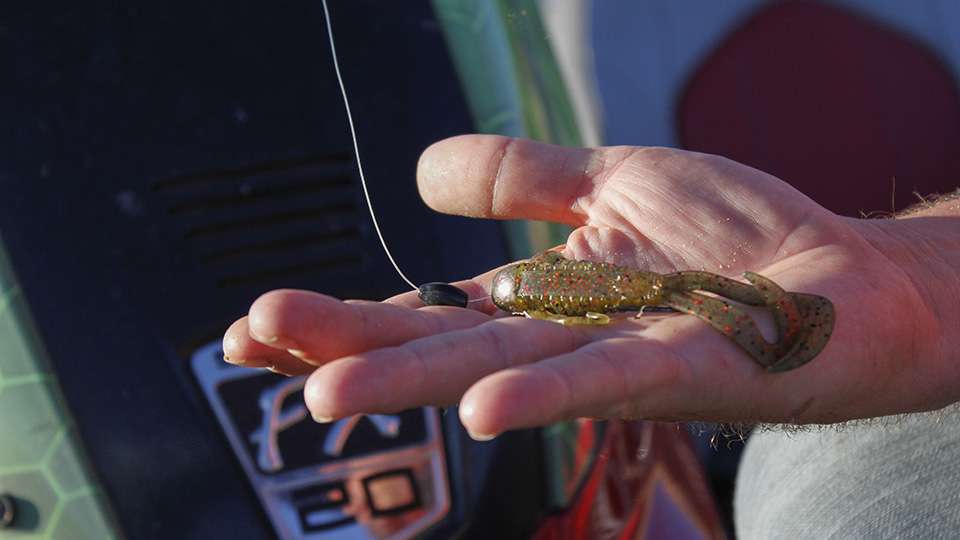 In heavy cover he switched to a J&M Lures 3.5-inch J-Bug in the new Delta Melon color. âIt works really good in tidal water,â noted Pace. He rigged the plastic to an Elite Tungsten 5/16-once Flipping Weight with 4/0 Eagle Claw Straight Shank Flipping Hook. 