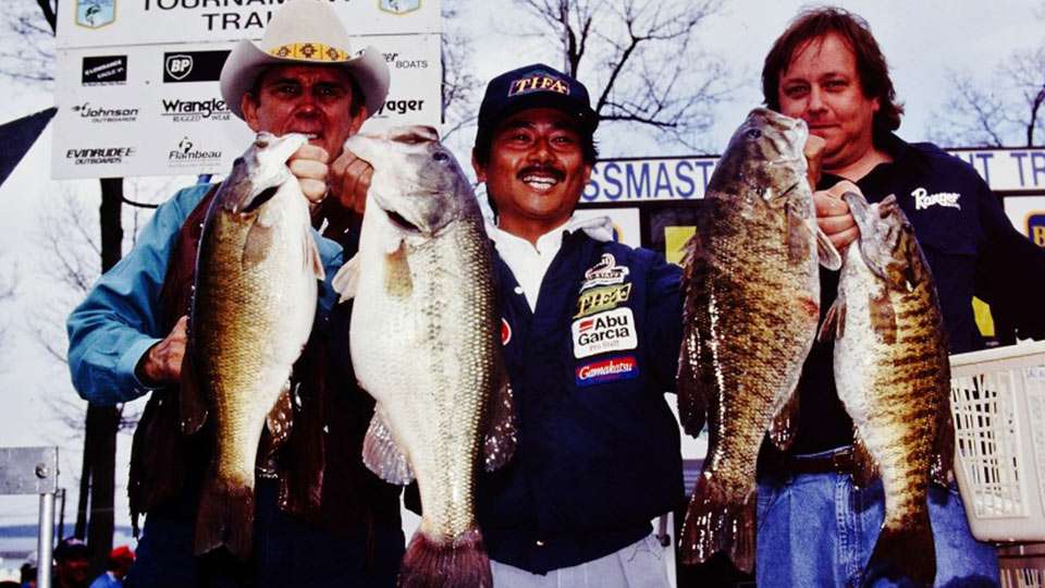 Behind Tanabe, Takahiro Omori finished 17th in that event. He had moved to the United States from Japan in 1992 to pursue his dream of becoming a bass pro. After winning two invitationals in 1996 and 2001, Omori solidified his name around the world by winning the 2004 Classic. 