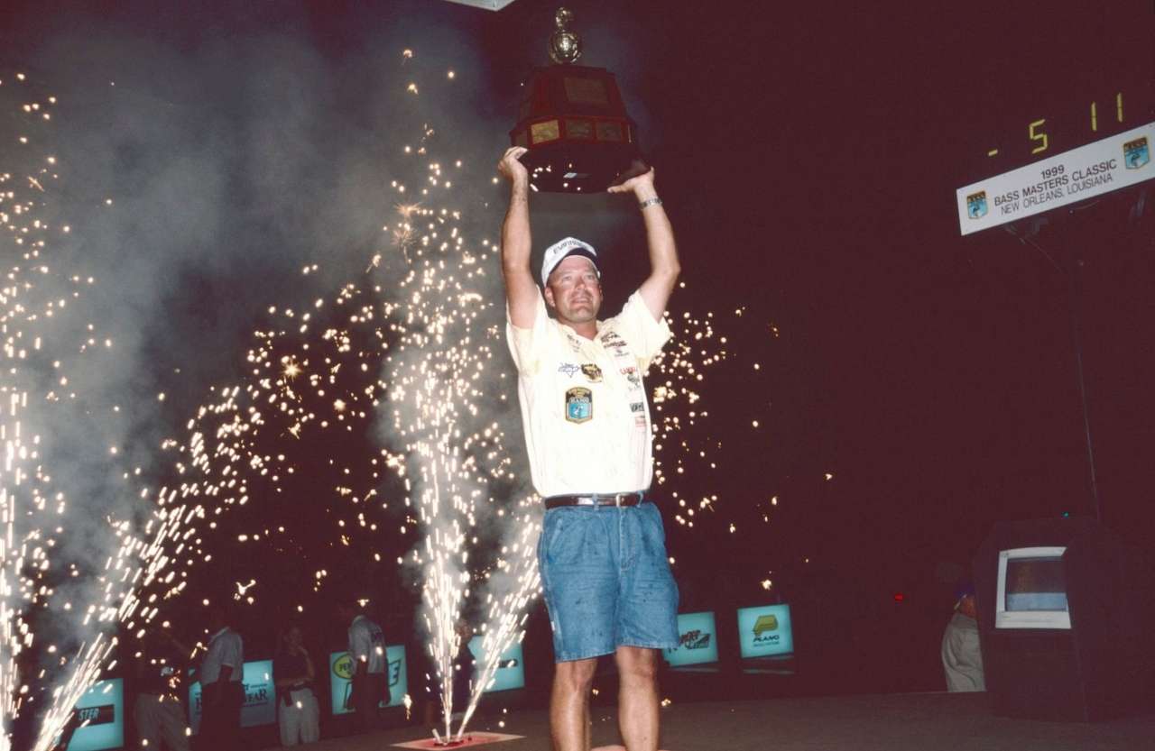 Hite fought through 100-degree temperatures in late July at the Louisiana Delta to bring in 55.10 pounds during the 1999 Classic. 