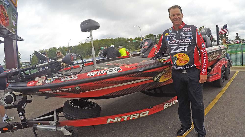 Michigan resident and bass-fishing superstar Kevin VanDam knows smallmouth bass, especially the ones that live in the north. He took a few minutes at Bassmaster University at Grand Casino Mille Lacs to show us how he stays rigged for smallmouth bass.