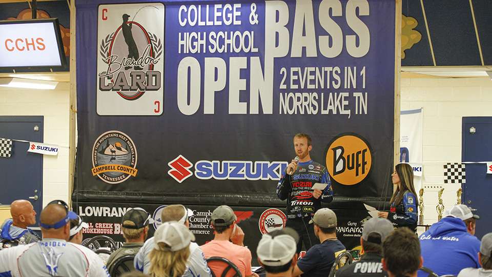 After grabbing a bite to eat, Brandon Card started the briefing as he broke down how the event would be organized from takeoff to weigh-in, including tournament logistics.