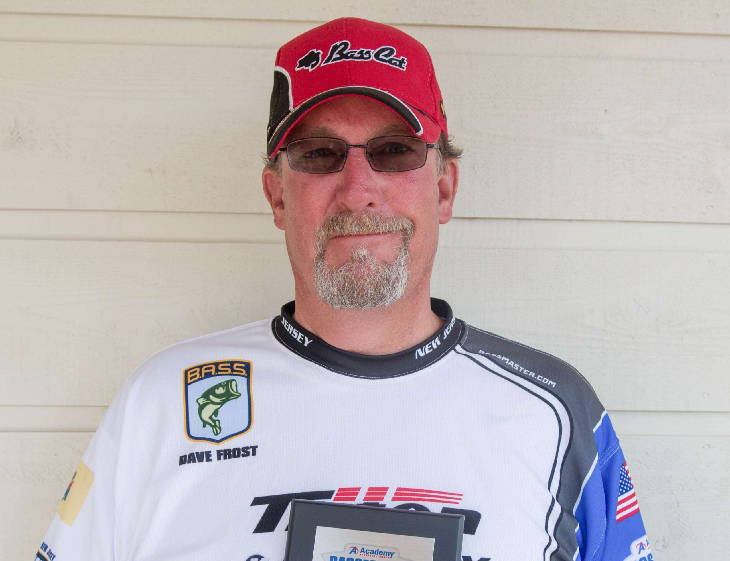 David Frost <br>
New Jersey Nonboater <br>
Dave Frost is a member of the Bucketmouth Brigade and will be representing New Jersey, even though heâs from the neighboring state of â Florida? Thatâs because Frost recently moved to Florida so he can fish year-round. Itâs a move he says has made him a more well-rounded angler. Frost works in furniture service, and in his time off, heâs spends time with Diane, whom he calls his âwonderful and supportive partner.â (Aw!) Heâs sponsored by Enigma, Basscat Boats, Lowrance, MotorGuide, Minn Kota, Mega Strike, Mare Marine VA and the New Jersey B.A.S.S. Nation. 