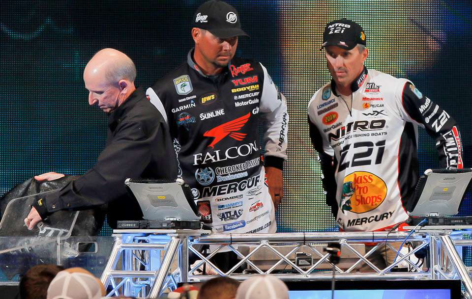 Both Evers and Christie watch the scales in the final moments before Christie's weight was determined. But the incredible final day Evers had put together was way too much to overcome. 