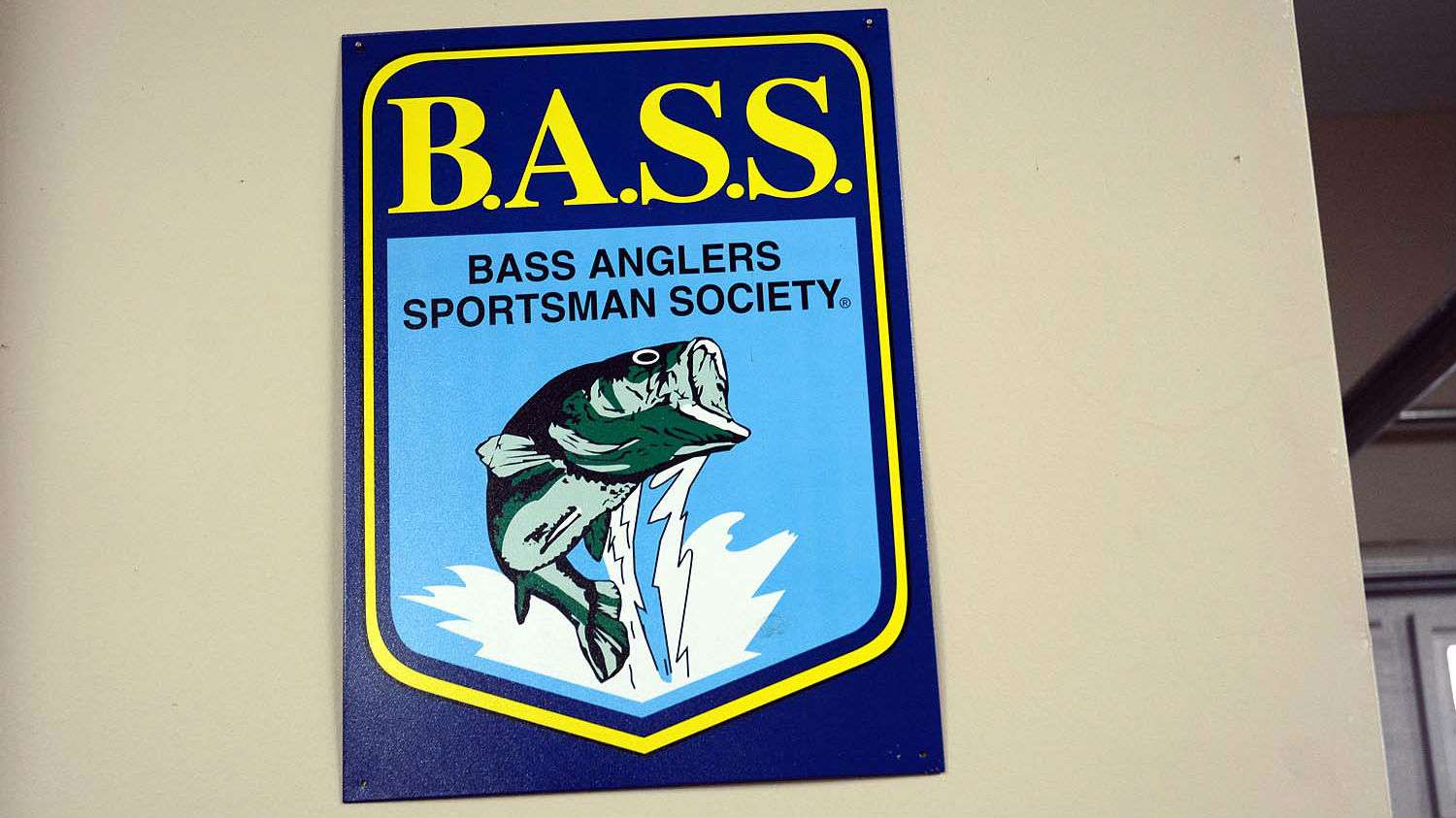 This wall of the cave features a vintage look with an old B.A.S.S. member logo shield. When B.A.S.S. was organized Ray Scott added the periods between the letters. Those stand for Bass Anglers Sportsman Society. Lucas found this sign at a flea market in Collinsville, Ala.