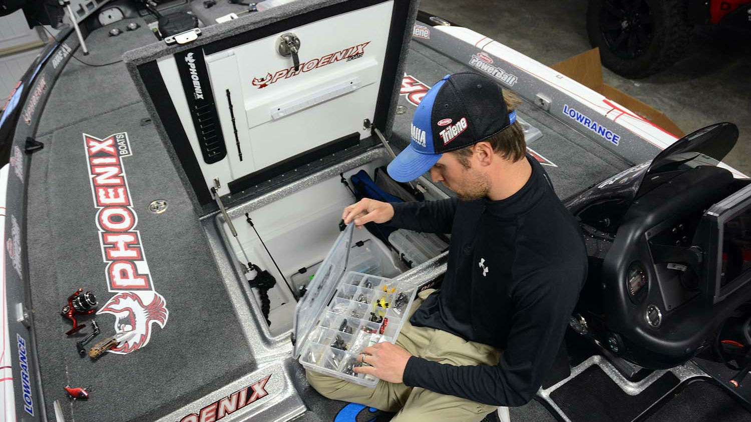 Lucas is back aboard the boat to prepare his tackle for the Classic. Preparing never ends but itâs easier when you are so organized like him. 