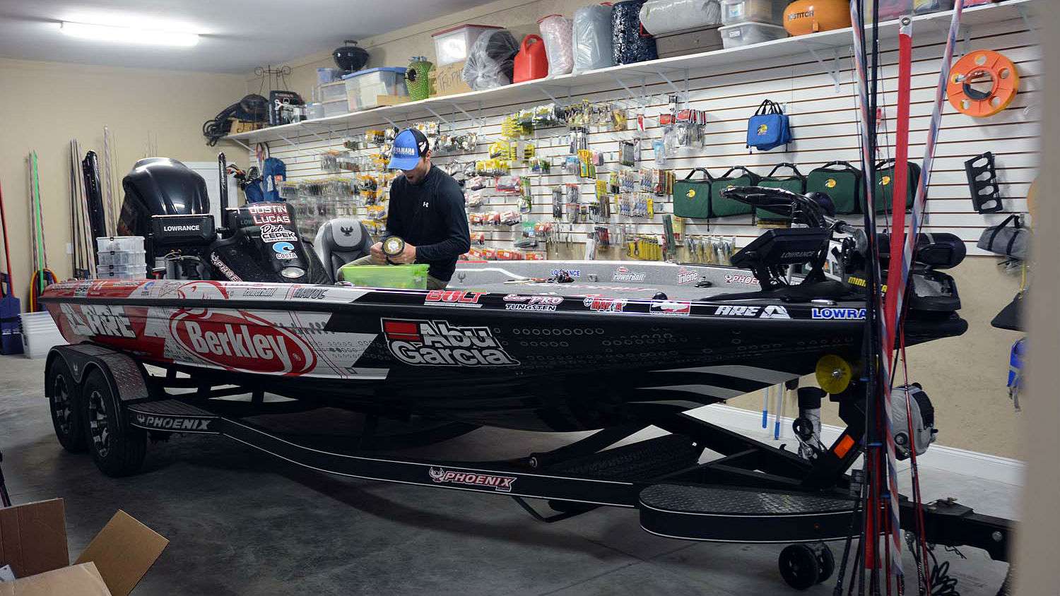 During this visit, Lucas was busy preparing for the season ahead. (The photos were taken prior to the GEICO Bassmaster Classic presented by GoPro.) The boat just got rigged, wrapped and is in need of organizing. Thatâs not a problem for Lucas. 