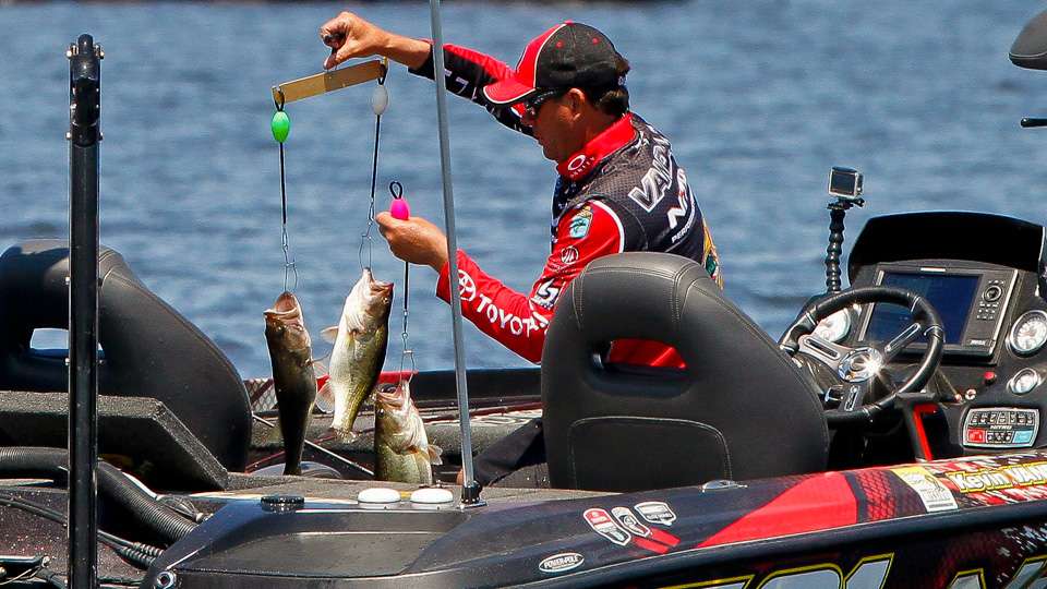 ...limits each day. He took the lead on Day 1 with 29 pounds, 5 ounces, and went on to win wire-to-wire. 
