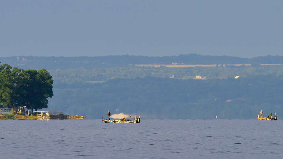 <h4> Busch Beer Bassmaster Elite at Cayuga Lake </h4>The Elite Series then moved north to Cayuga Lake in New York. 