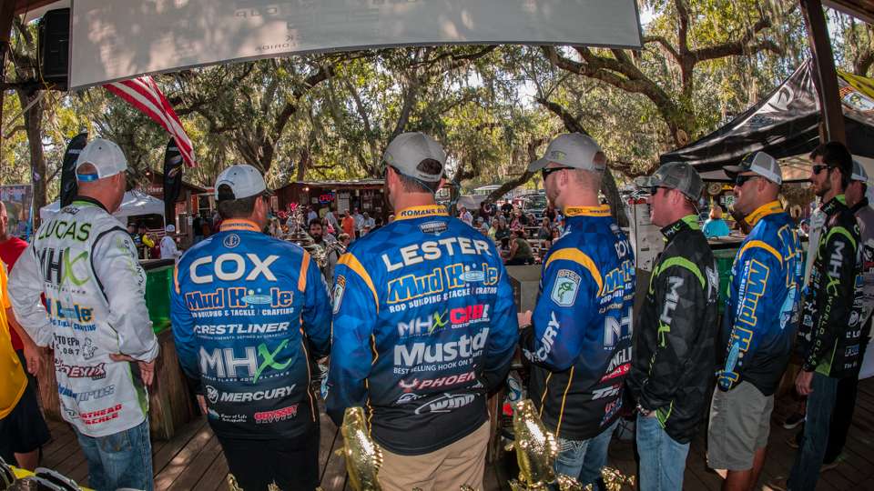 Bobby had help from fellow Bassmaster Elite Series anglers Brandon Lester and Bradley Roy. Professional anglers John Cox, Brandon McMillian, JT Kenney, Blake Smith and others helped with the weigh-ins. 