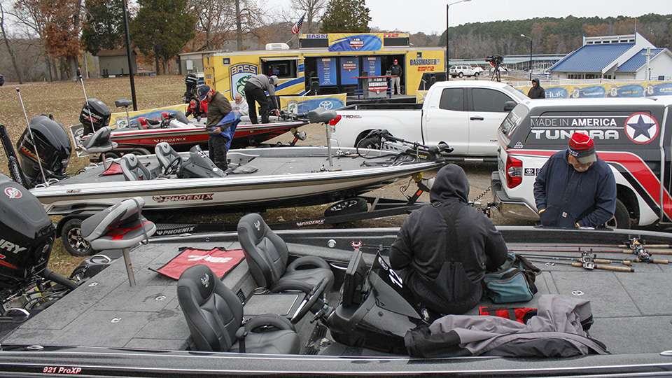 Every GEICO Bassmaster Classic spot is filled, except for one. The Top 6 anglers at the Toyota Bonus Bucks Bassmaster Team Championship Classic Fish-off battled for two days against each other for the coveted spot and it was all decided at Paris Landing State Park on the shores of Kentucky Lake.