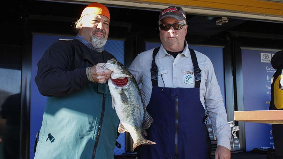 Juddie Revels and David Oxendine of Carolina Bass Challenge (111th, 10-9)