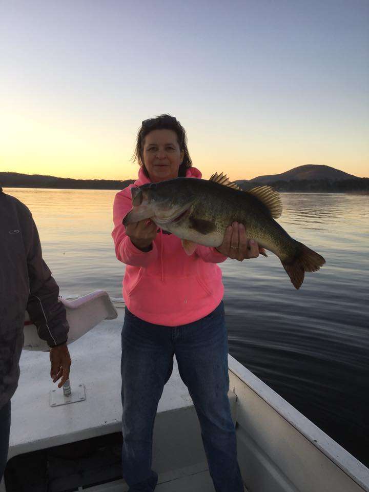 Kathy Boss never received her luggage, but she borrowed a sweatshirt and tackle and wrecked the El Salto bass.
