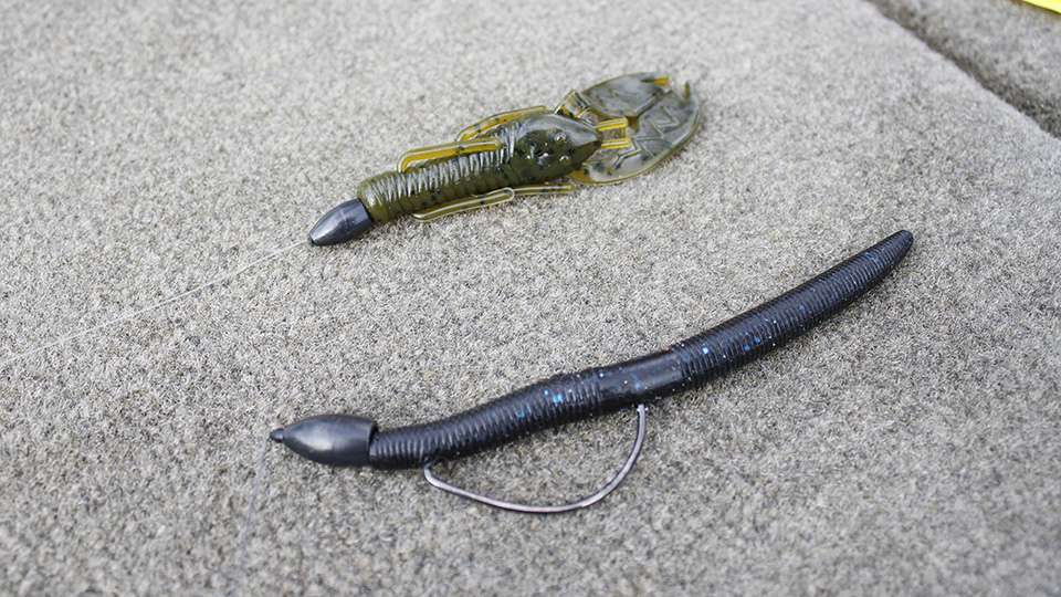 The seventh-place finisher picked off bedding bass using a 5-inch NetBait Lures Salt Lick worm, black/blue flake. To that he rigged a 5/0 wide gap hook with 3/4-ounce weight. Alternatively, he chose a 4-inch NetBait Paca Slim green/pumpkin, rigged with 4/0 straight shank hook and 3/8-ounce weight. 