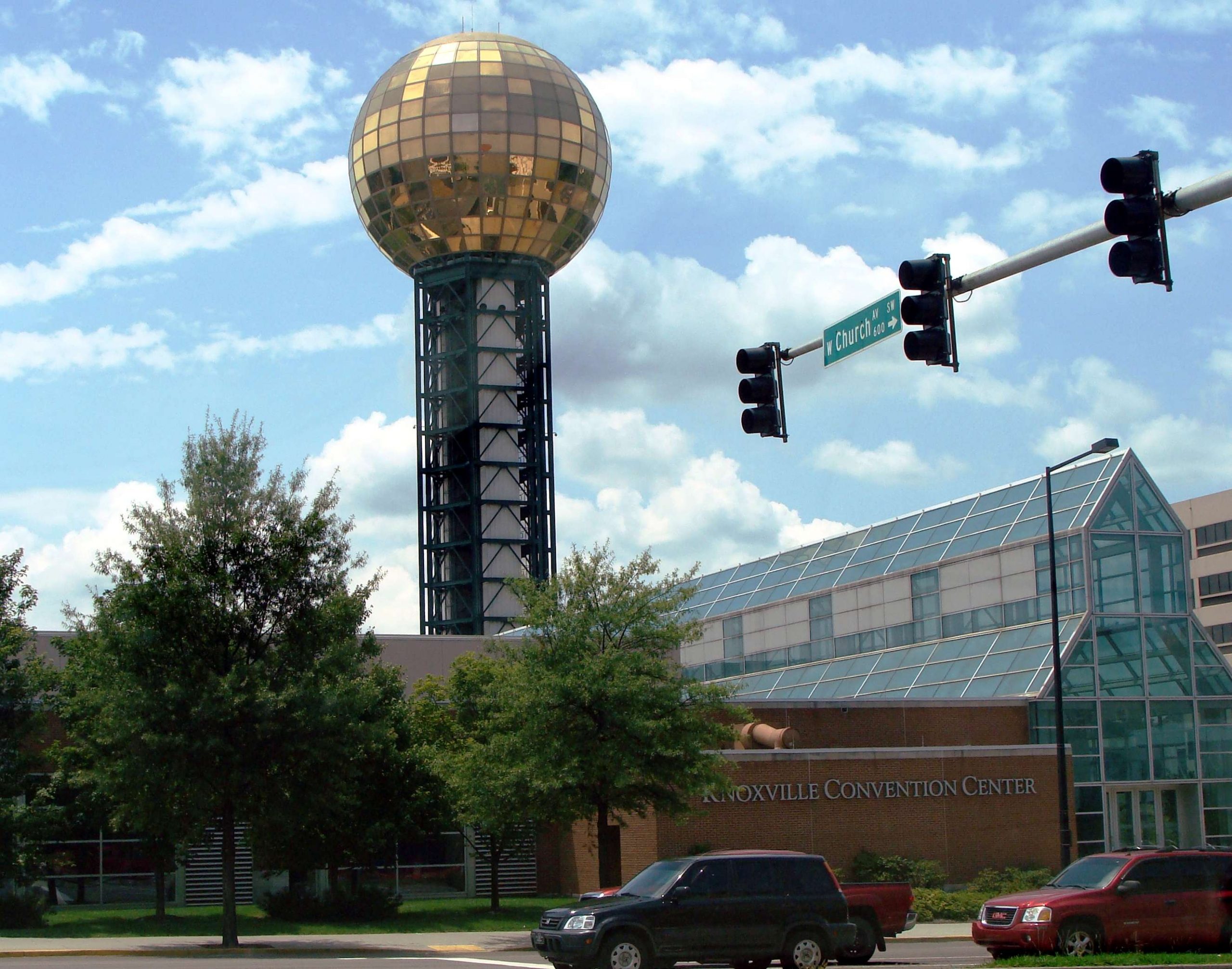 The 266-foot-high Sunsphere is the focal point of the Knoxville Convention Center, which occupies the former location of the U.S. Pavilion of the 1982 Worldâs Fair. When you see it, youâre close. Touch screens, boxed stable shelf milk and Cherry Coke were introduced at that fair.