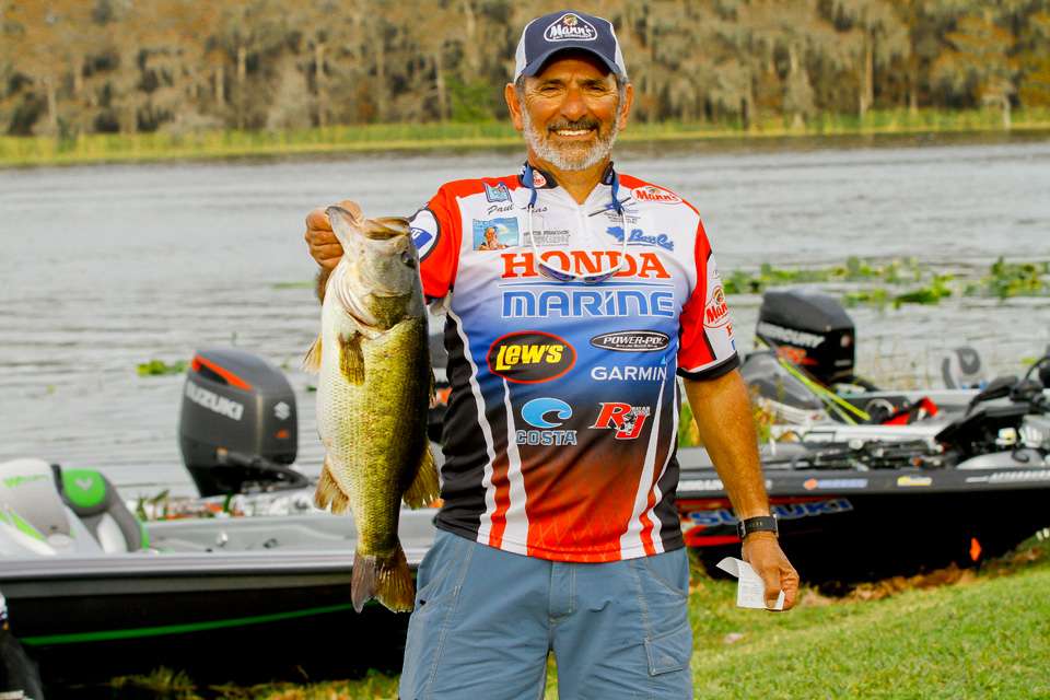 Paul Elias with his 8 pound, 1 ounce ounce fish that helped propel him to 4th place in the standings after Day 1 with 21 pounds, 12 ounces. 