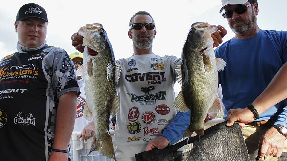 After losing a couple giant fish on Day 1, Eric Panzironi rebounded and busted close to 20 pounds on Friday.