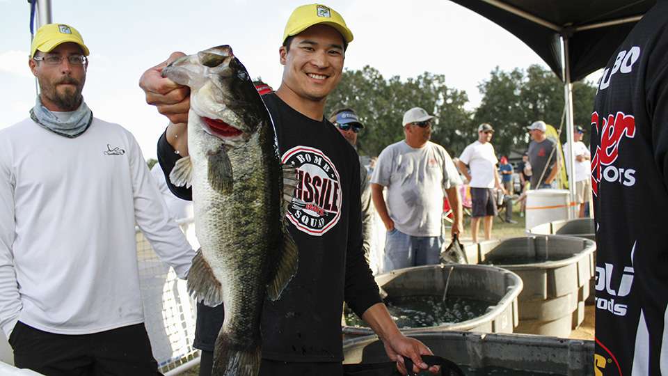 Steve Mui shows off his best fish of the day. One that landed him in 47th place.