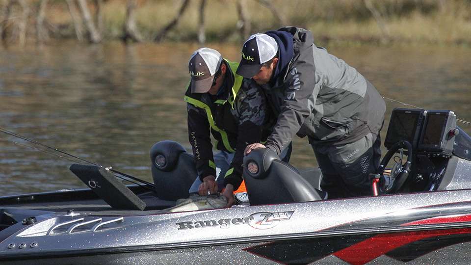 Mills and Hartman compared fish and determined which one needed to be culled. They didn't have a big limit, but they would eventually upgrade after a spot change.