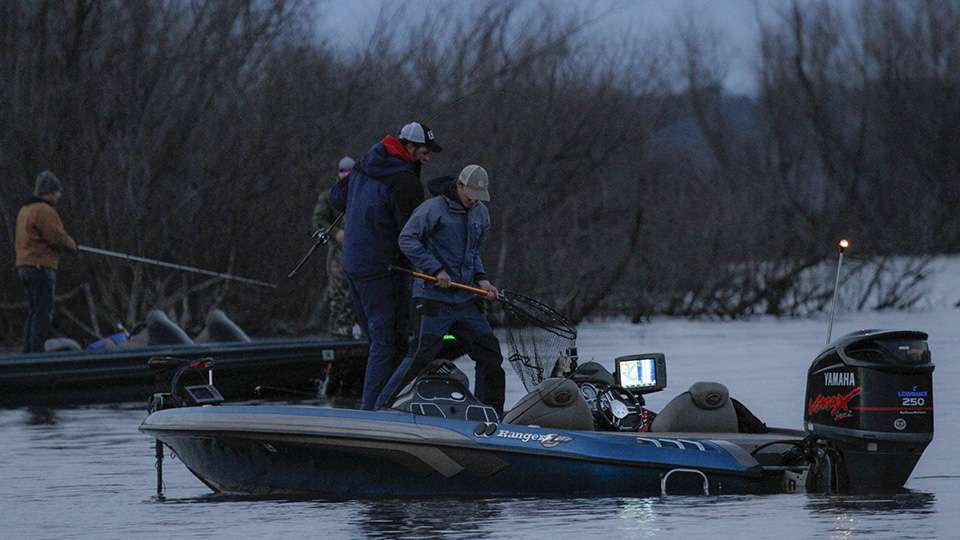 The final day of the Carhartt Bassmaster College Series Central Regional presented by Bass Pro Shops on Sam Rayburn Reservoir started off under cloudy skies as the Top 20 college teams headed out in search of a National Championship berth and a regional victory.