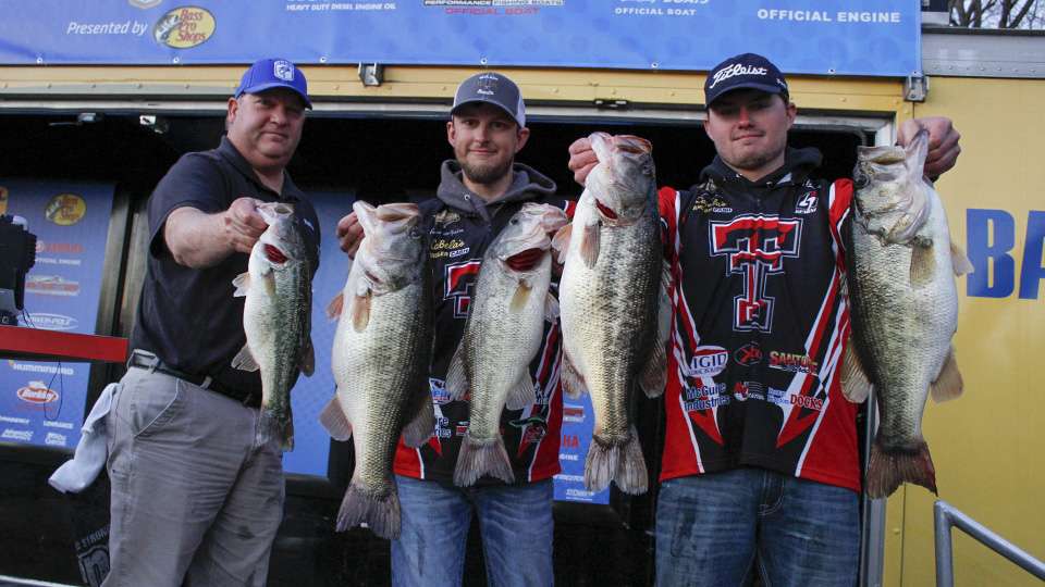 Travis McGuire and Layne Bynum of Texas Tech caught 28-0 on the final day to win. (1st, 69-8)