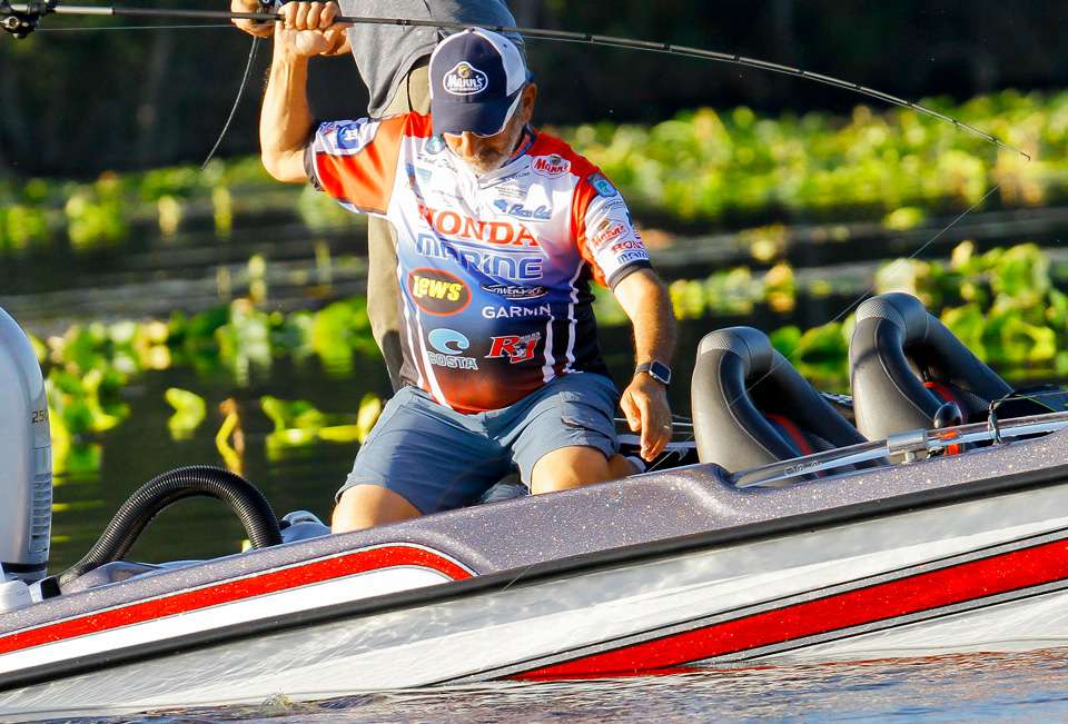 With a flipping stick in his hand, Elias quickly over-powered every move the fish made...