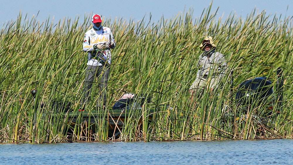 Photographers Nate Sims, Gettys Brannon and Steve Bowman take us on Lake Okeechobee on the first afternoon of competition at A.R.E. Truck Caps Bassmaster Elite at Lake Okeechobee.