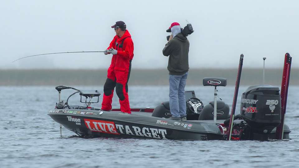 Head out with Stephen Browning on Day 2 of the A.R.E. Truck Caps Bassmaster Elite at Lake Okeechobee.