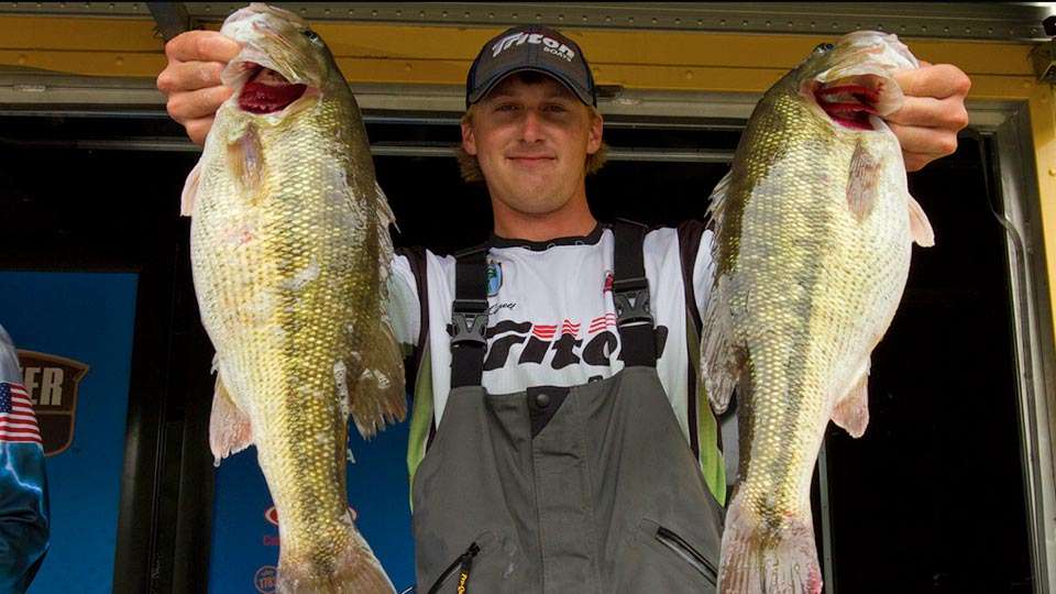 ROOKIE OF THE YEAR: âMy Rookie of the Year is going to be Dustin Connell,â Zona said of the Clanton, Ala., angler who qualified through the Southern Opens in 2016 after winning an event on that circuit in 2015.