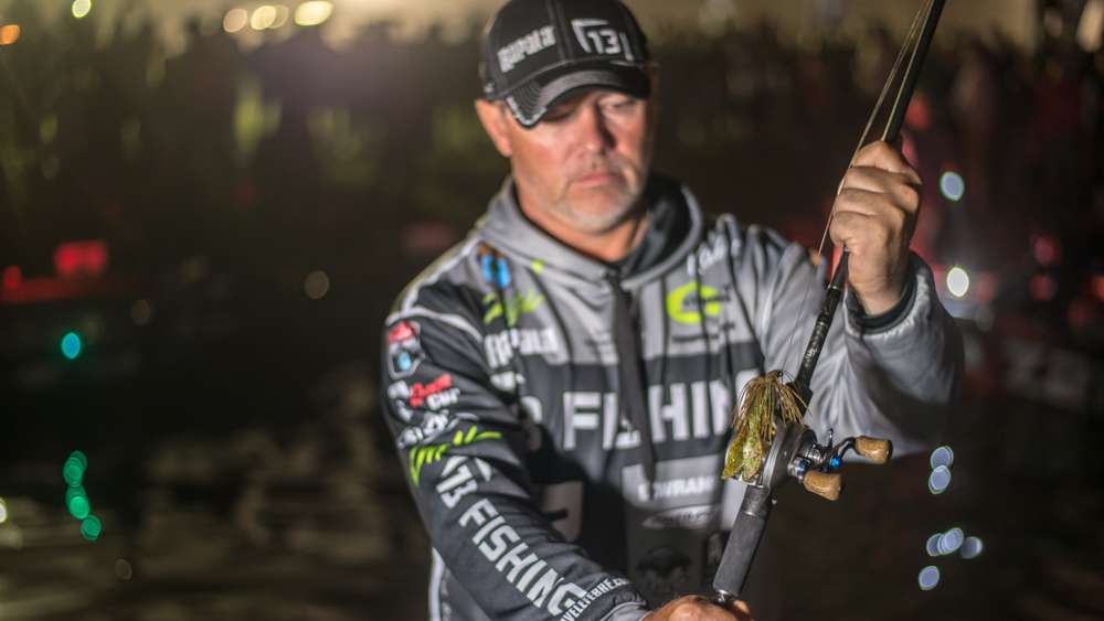 Dave Lefebre used a prototype jig he is helping design for Terminator Lures. âItâs lightweight with four pads of silicon, which makes it really bulky,â said the 14th-place finisher. âI fished seawalls but very specific little targets.â Keeping the bait off bottom and shaking it like a drop shot rig produced strikes. 