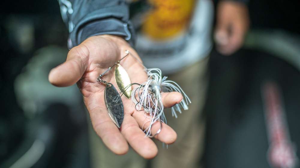 Evers matched his lure to mimic the shad spawning along seawalls in the early morning. His choice was a white 1/2- or 3/4-ounce War Eagle Spinnerbait. The lure featured gold and silver tandem willow leaf blades. 