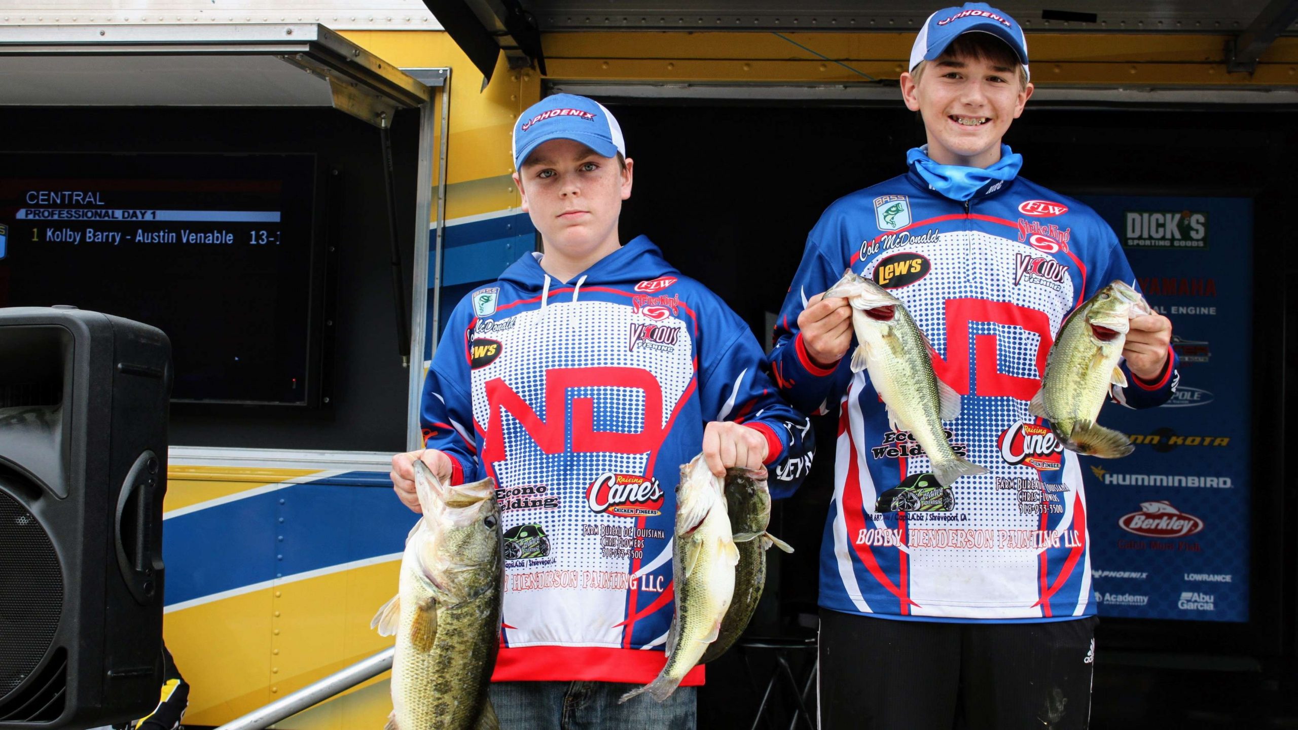 The first team to weigh in was Kolby Barry and Austin Venable of
  North DeSoto High School. Barry had a bass that weighed 6-2 and it
  helped the team finish 24th overall with 13-11.
