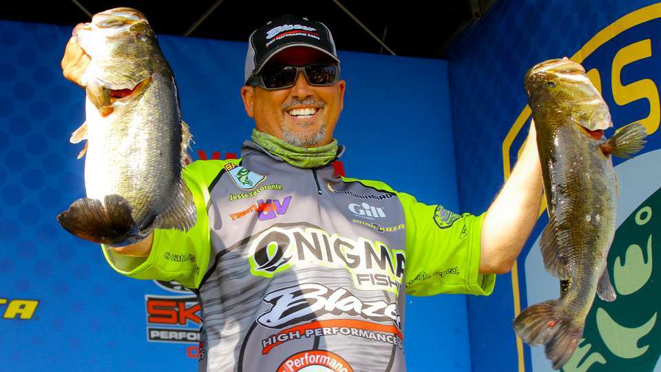 A whole bunch of big bites, like what Jesse Tacoronte got on Day 2 in his monster 28-4 bag, can propel an angler into the Top 12, but failing to back it up can knock you right back out. Tacoronte didnât top 15 pounds either of the other two days and fell to 16th.