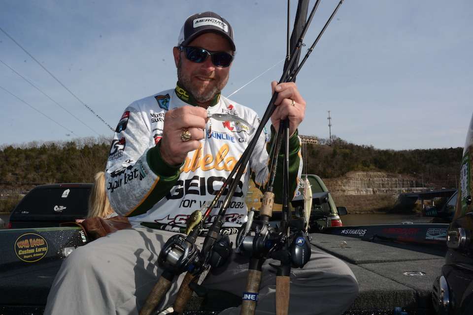 <b>Mike McClelland</b><br>
The champion caught bass feeding on small threadfin shad. The key was matching lure choices to live bait size. McClelland did that with a Cabelaâs 3.4 Fat Swimmer rigged to a 1/4-ounce underspin head. 