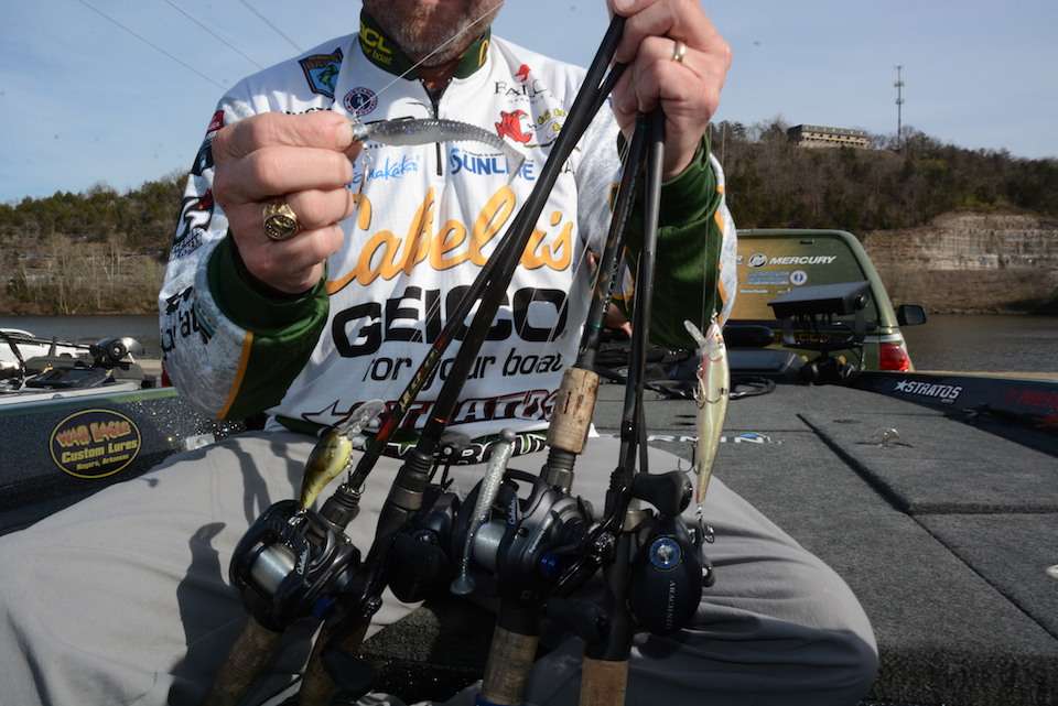 When encountering smaller shad he switched to a 3 1/2-inch Cabelaâs Swim Minnow with 1/4-ounce ball head jig. For reaction bites he used a Spro Mike McClelland McStick 110 suspending minnow. Gray Ghost and Ayu were the color choices.