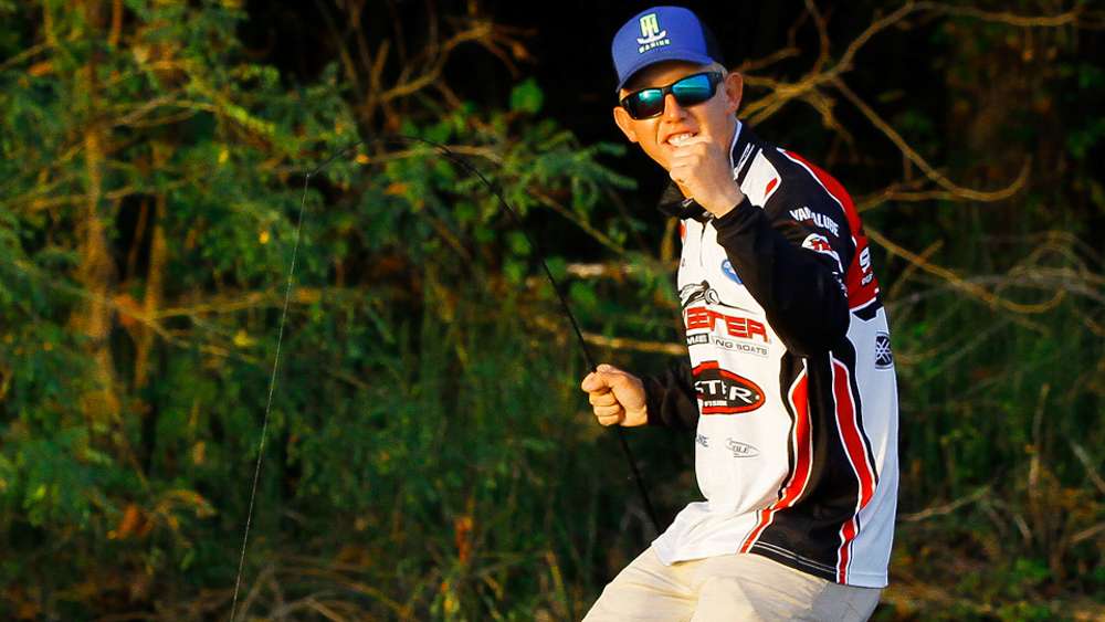 <b>Alton Jones Jr. (50-1) </b><br>
It would be one of the better stories in B.A.S.S. history if the younger Jones, the son of superstar angler Alton Jones, hoists the trophy in his first Classic. Heâs been groomed for this moment his entire life â and he proved he knows how to handle pressure when he qualified for the 2017 Elite Series through the Central Opens after missing by a single point on the Northern Opens circuit earlier in the year. But heâs likely to have more microphones in his face during Classic week than heâs had for the rest of his career combined, and thereâs no way to know how an angler will handle that kind of pressure.
