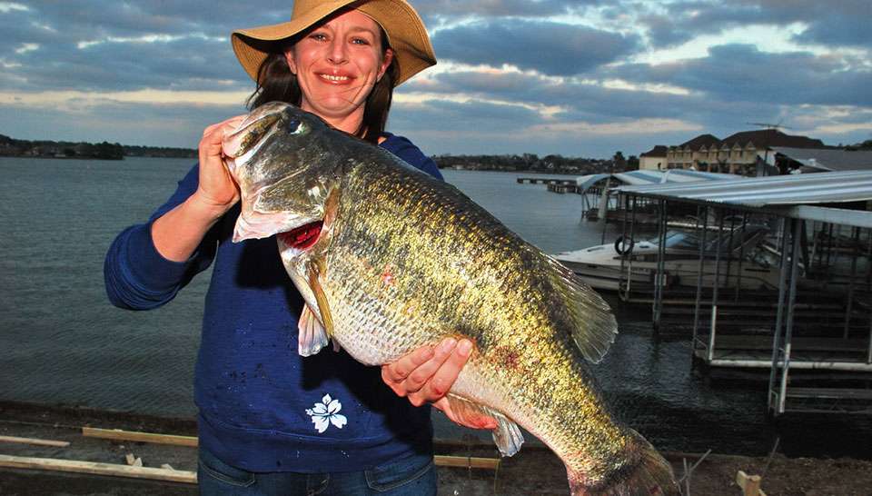 In 2009, the lake was on fire. Renee Linderoth pulled this monster bass in during the summer. It was a year in which it seemed a 10-pounder was caught every other week. In some recent tournaments, there have been some 10-pounders caught, and while favorite Keith Combs said it remains a possibility, he guessed that the biggest bass this week will be 9-4. 
