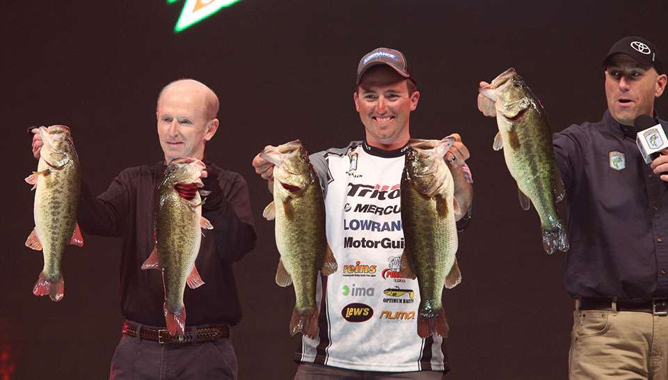 Combs also thought that Paul Muellerâs one-day weight record of 32-3 will not be threatened. He and several others have guessed the top bag weighed this year would be pushing 28 pounds, though.