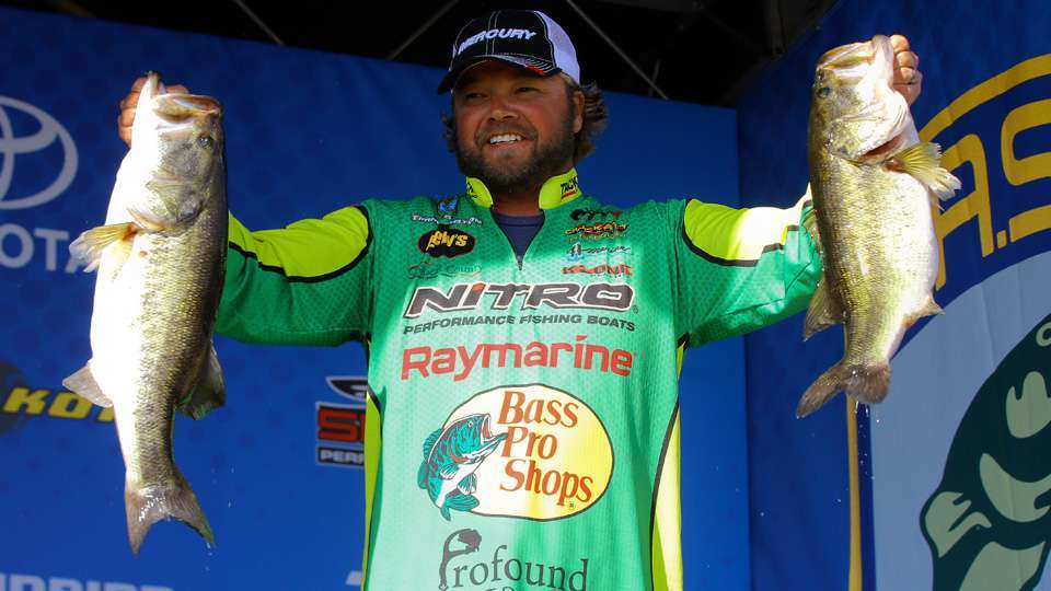 And they blew the crowd away. The Florida fans sure enjoyed seeing the Elites show everyone how good of a fishery they have.