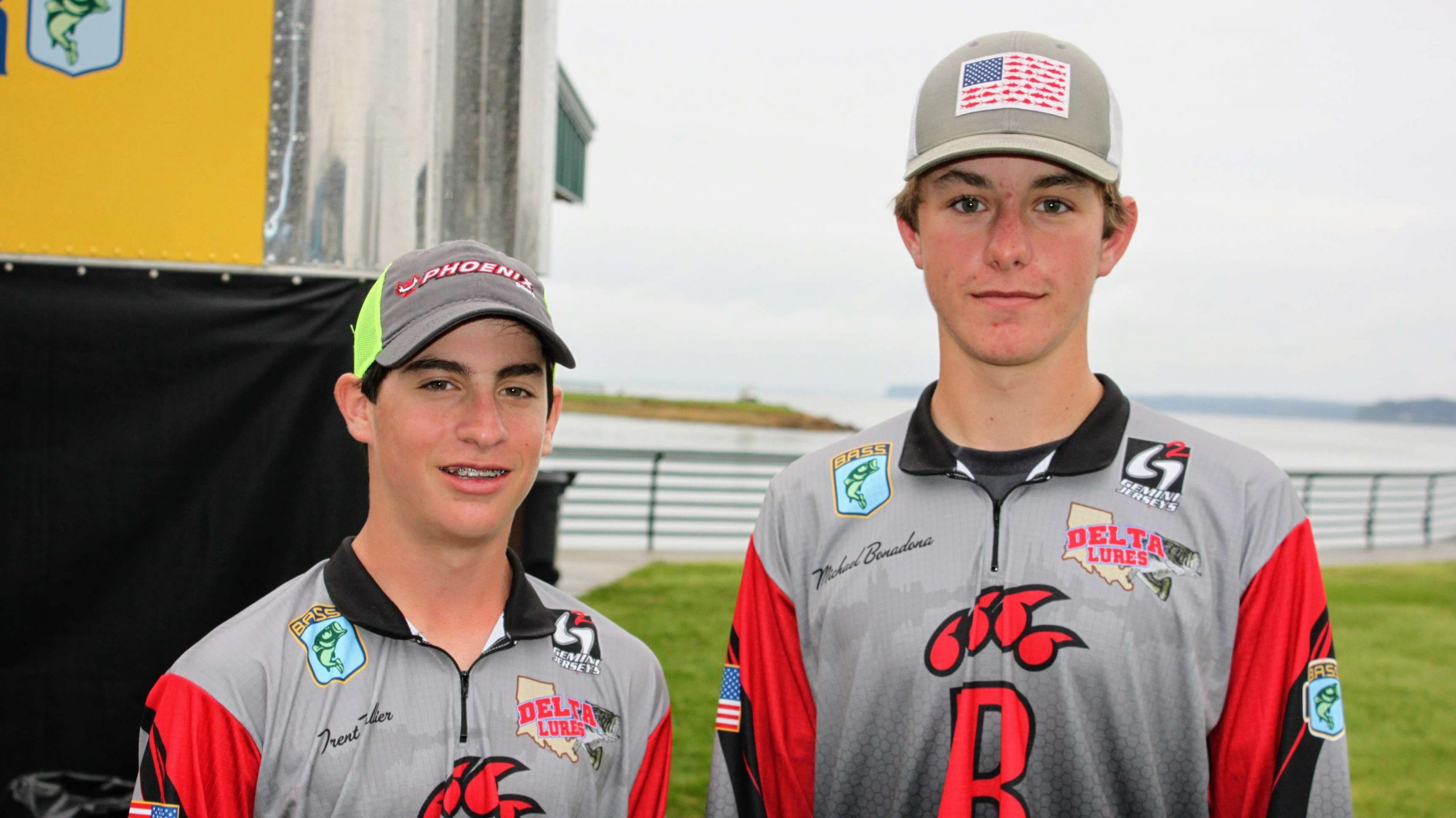 Brusly (La.) High's Michael Bonadona and Trent Tullier also caught
  a total of 14-5.

